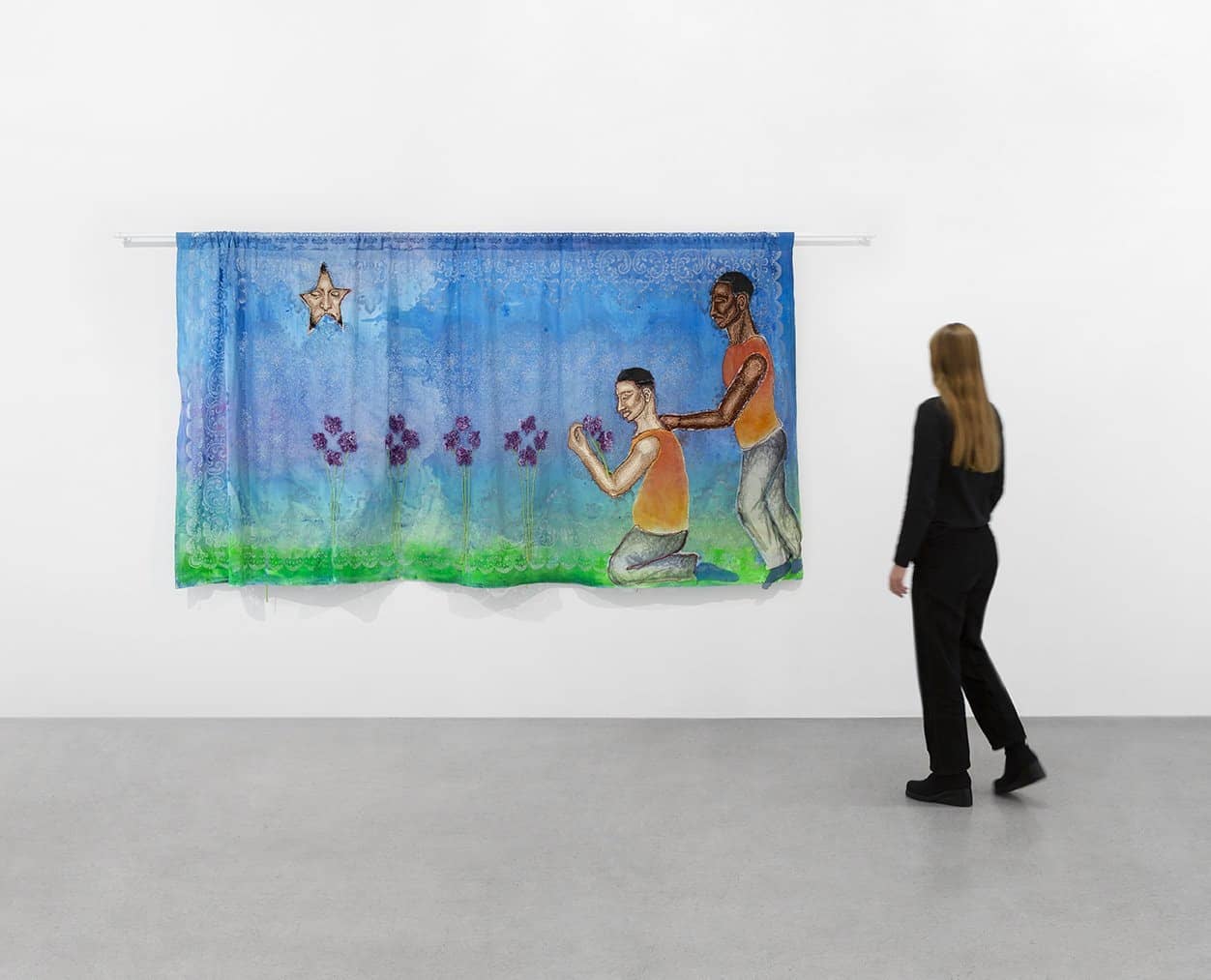 Amine Habki, Please mind the gap: embroidered metro riders at Mennour, Mennour · rue du Pont-de-Lodi (photo 3)
