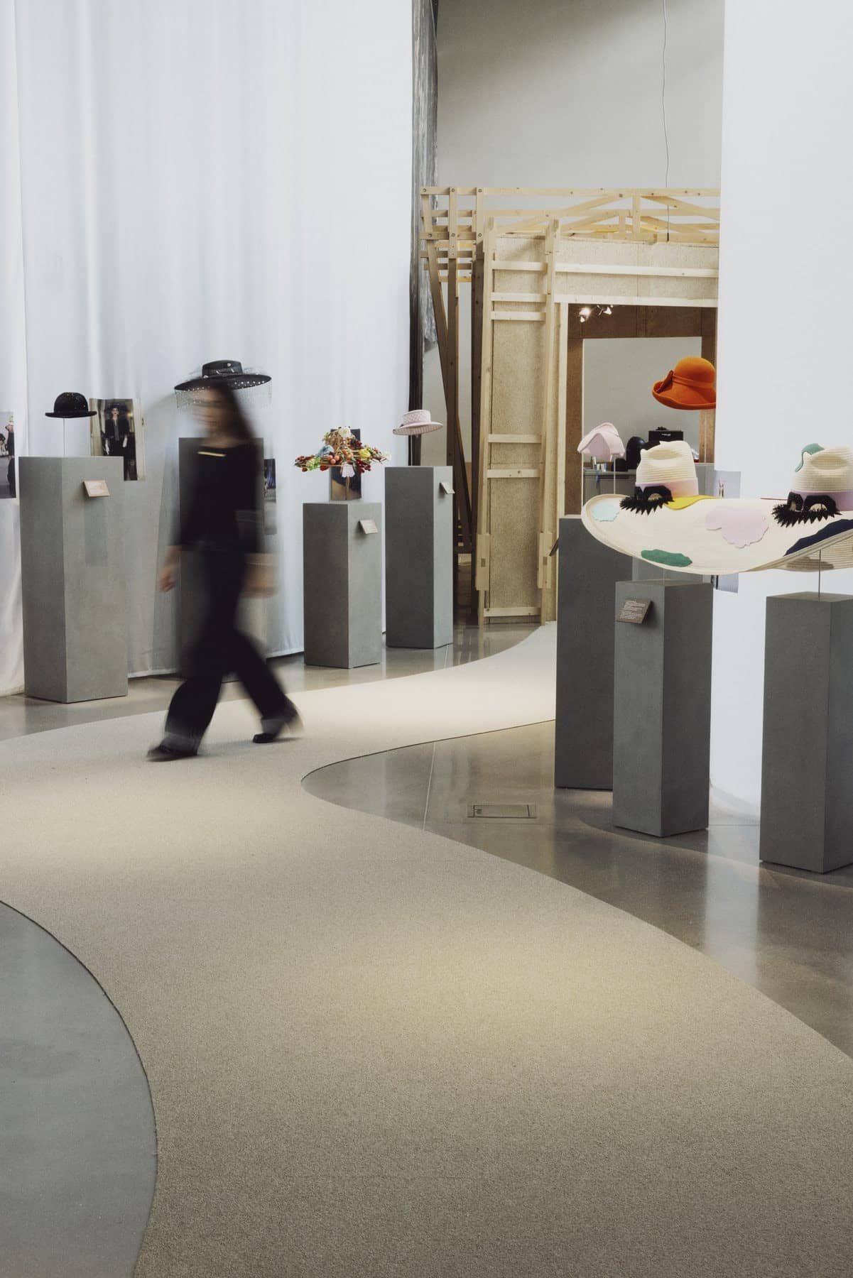 Métamorphoses: behind the scenes of milliner Maison Michel at the 19M, La Galerie du 19M (photo 2)