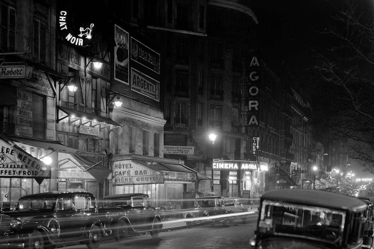 Paris, ouvert la nuit: the city after dark, 1900–1970, at Galerie Roger-Viollet, Galerie Roger-Viollet (photo 2)